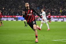 Eintracht Frankfurt se impone 3-1 al Augsburg de la mano de Ekitiké