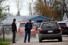 Conductora embiste fiesta de cumpleaños en Michigan y mata a dos hermanos pequeños