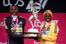 Mutiso Munyao adelanta a Bekele para imponerse en la Maratón de Londres