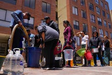 Bogotá mantiene racionamiento de agua, pero no aumenta restricción tras balance positivo en ahorro