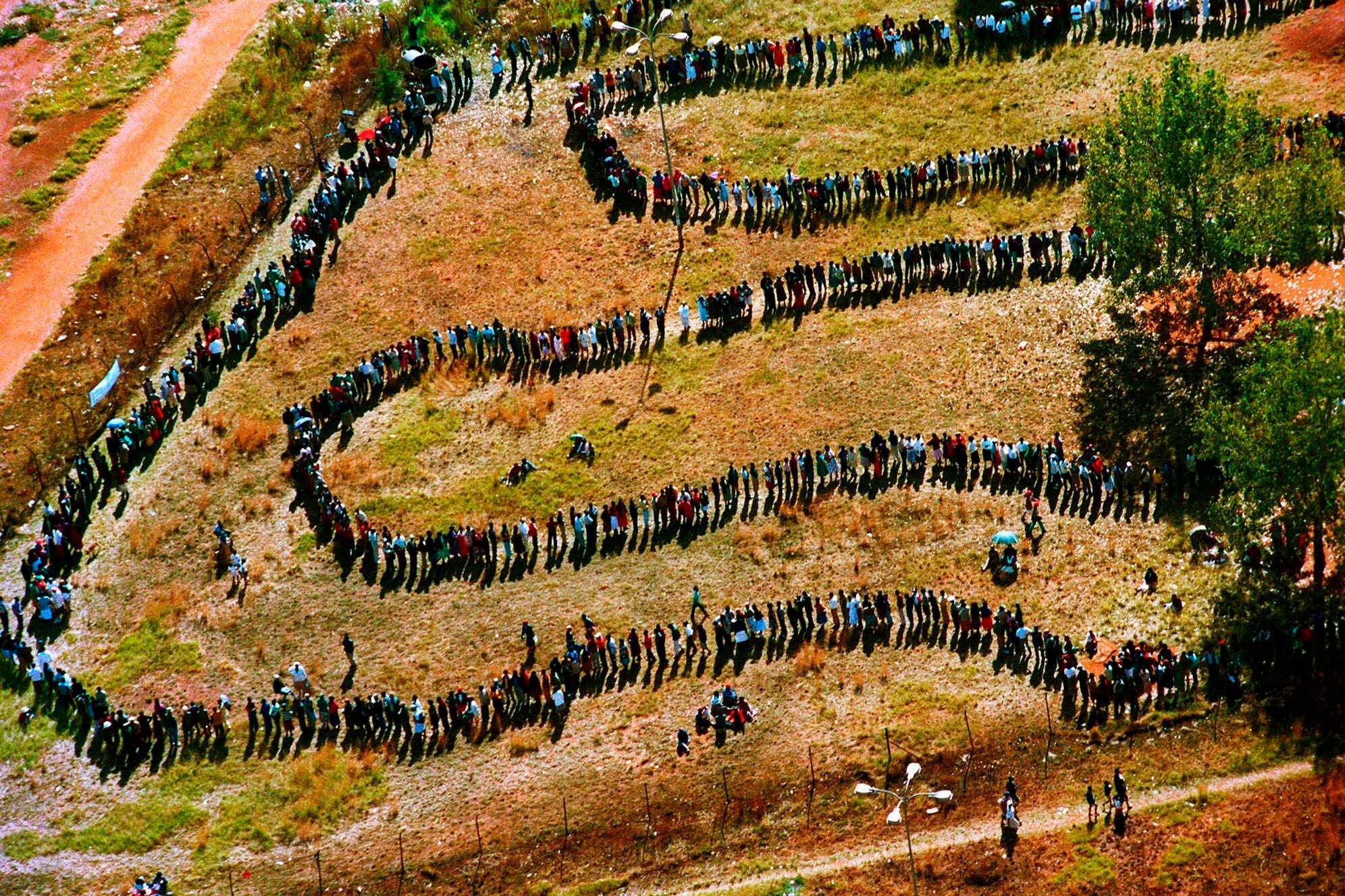 AFR-GEN AP EXPLICA-SUDÁFRICA-LIBERTAD