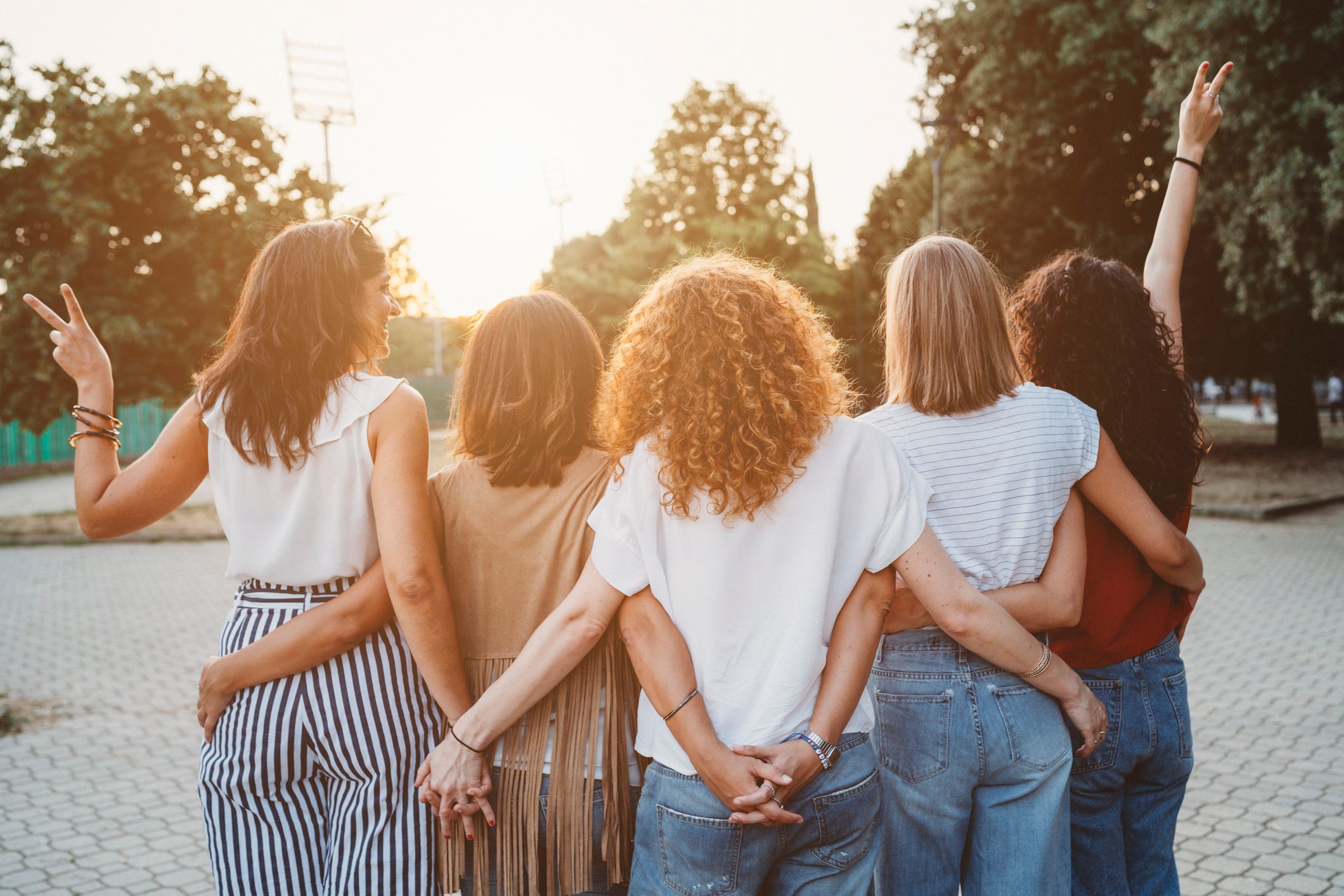 Las personas están reuniendo a sus aliados más cercanos para tener un sistema de apoyo sólido en el 2025