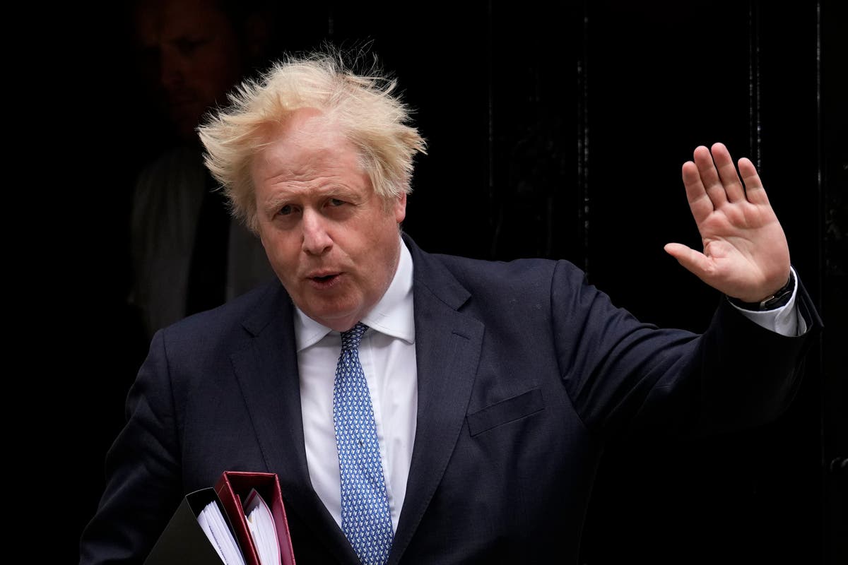Former Prime Minister Boris Johnson was prevented from voting because he did not have identification