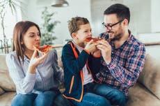Obstáculos que enfrentan los padres a la hora de la cena