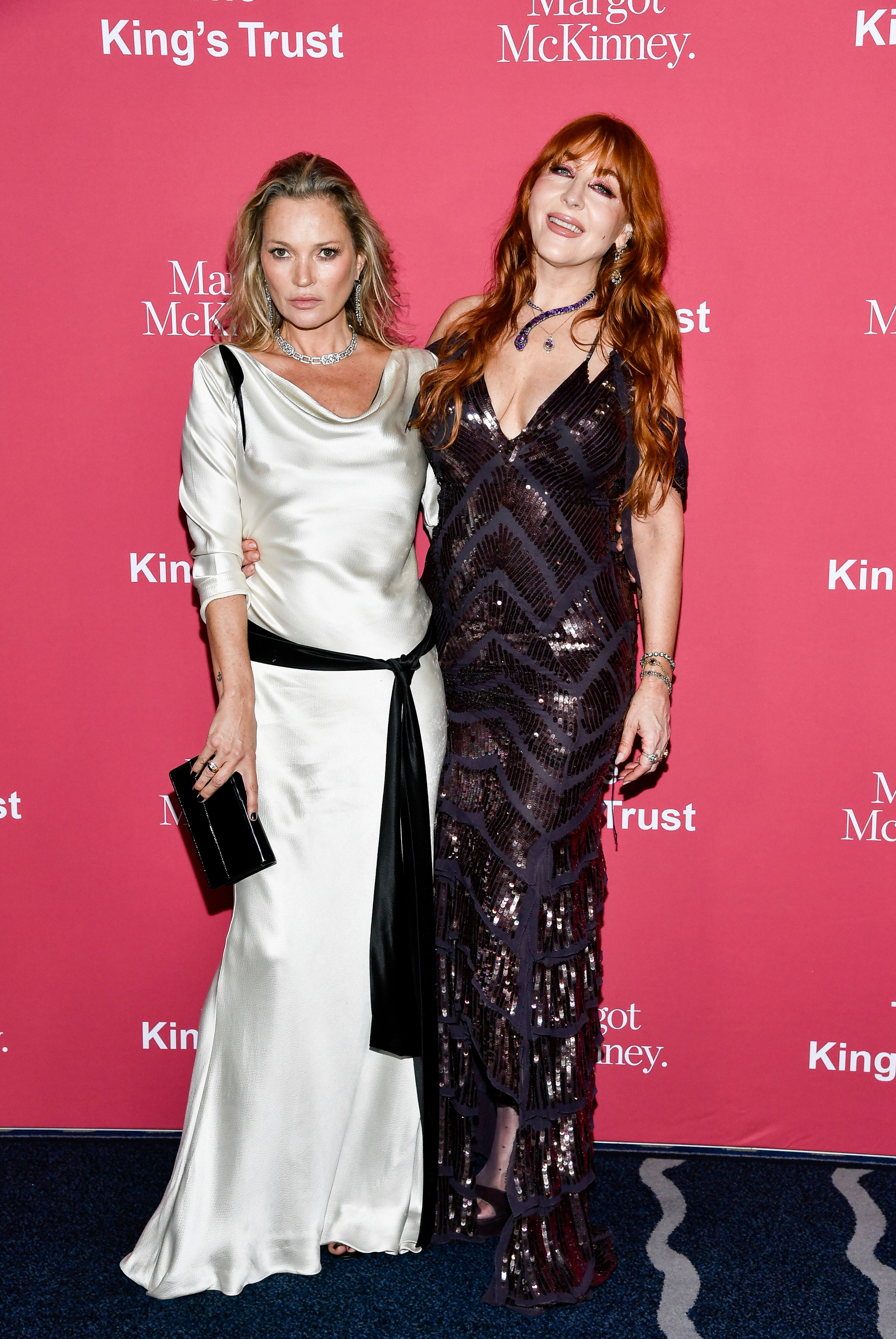 REY CARLOS-ORGANZACIÓN BENÉFICA