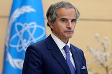El jefe del organismo nuclear de la ONU viaja a Irán entre limitaciones para los observadores