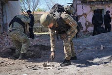 Ucrania dice que Rusia lanzó un ataque contra sus defensas en la región oriental de Járkiv