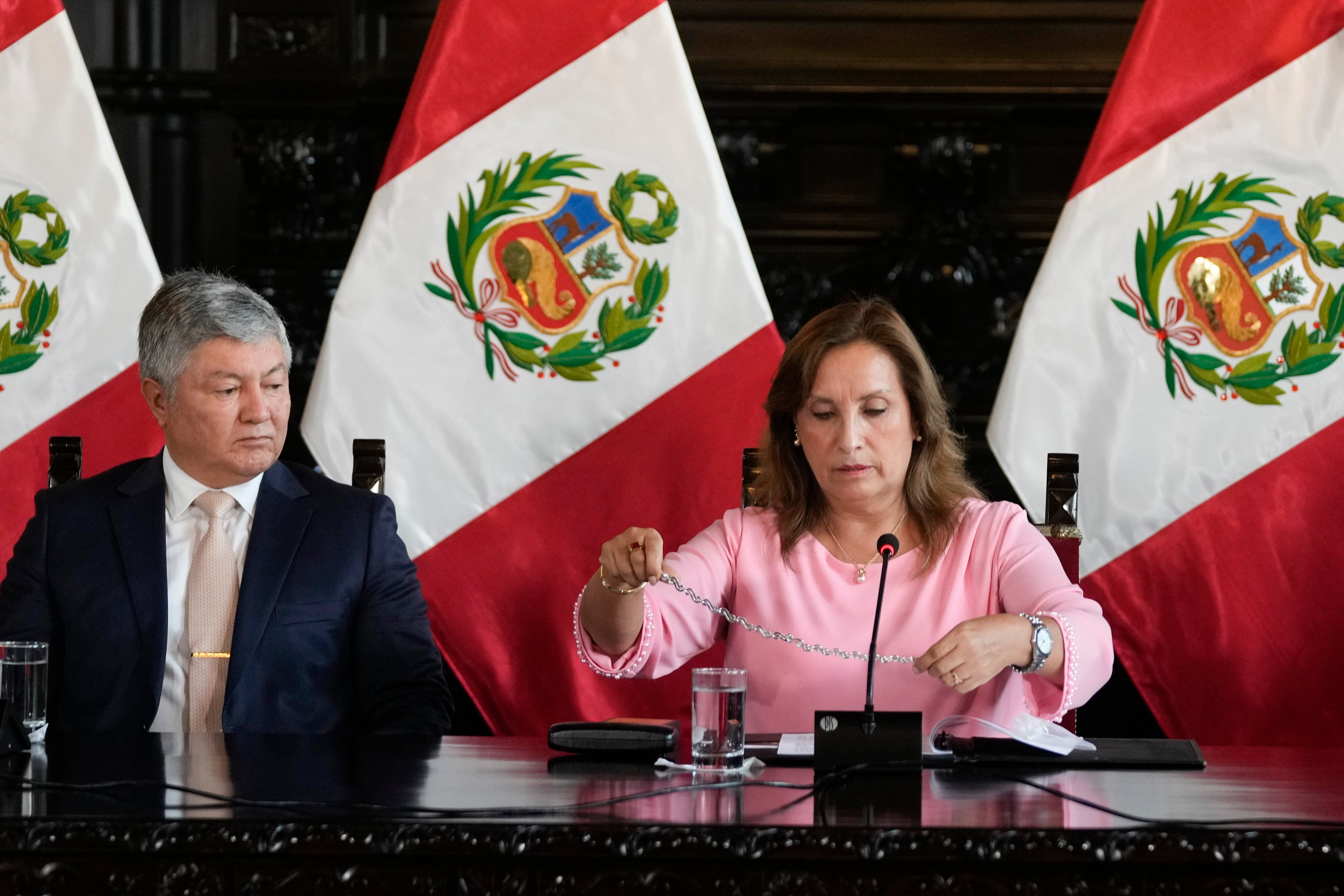 PERÚ-PRESIDENTA INVESTIGACIÓN