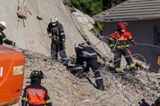 Aumentan a 32 los muertos por derrumbe de un edificio en Sudáfrica; hallan a un superviviente