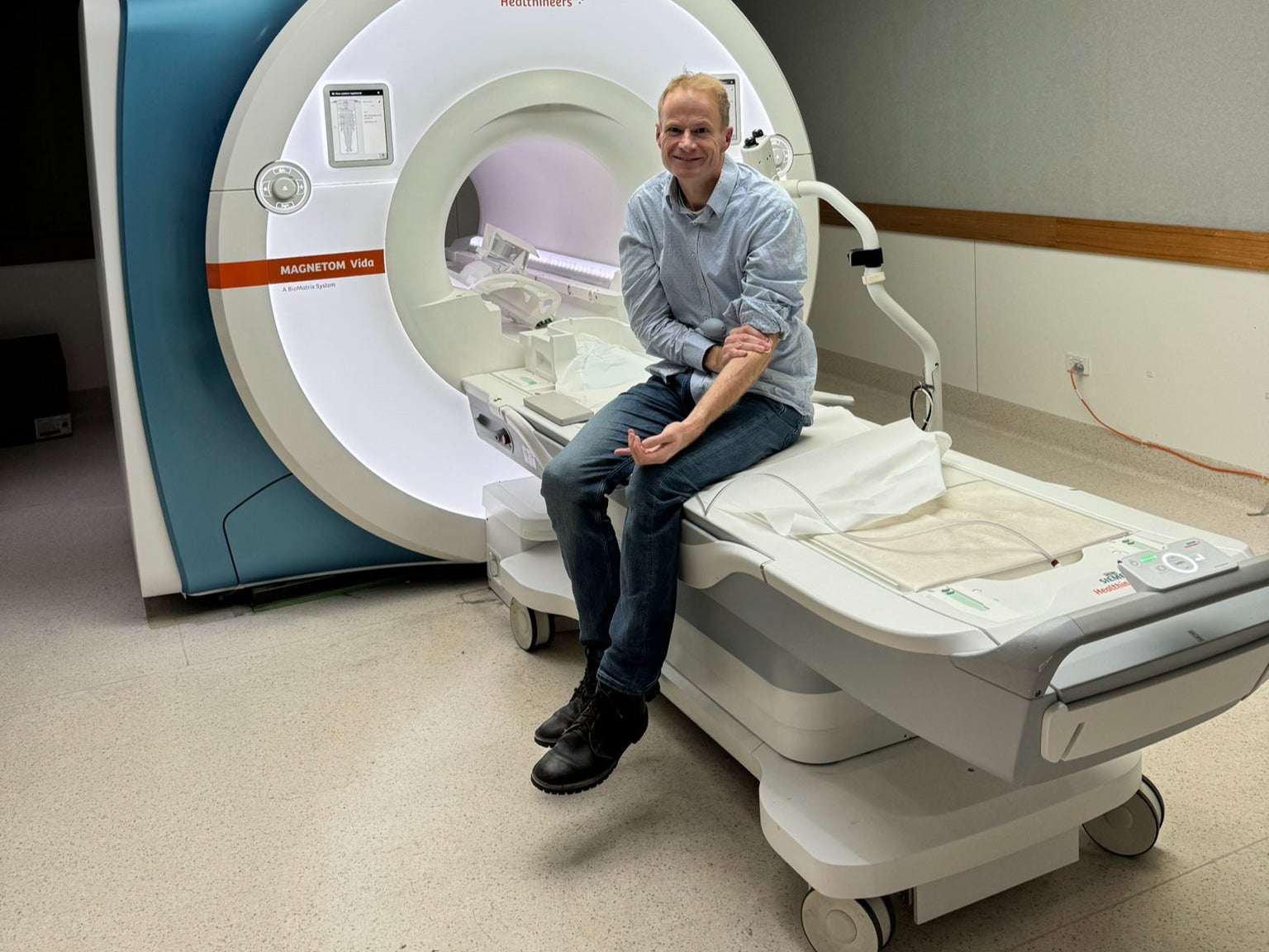 Patólogo logra la remisión con su propio tratamiento