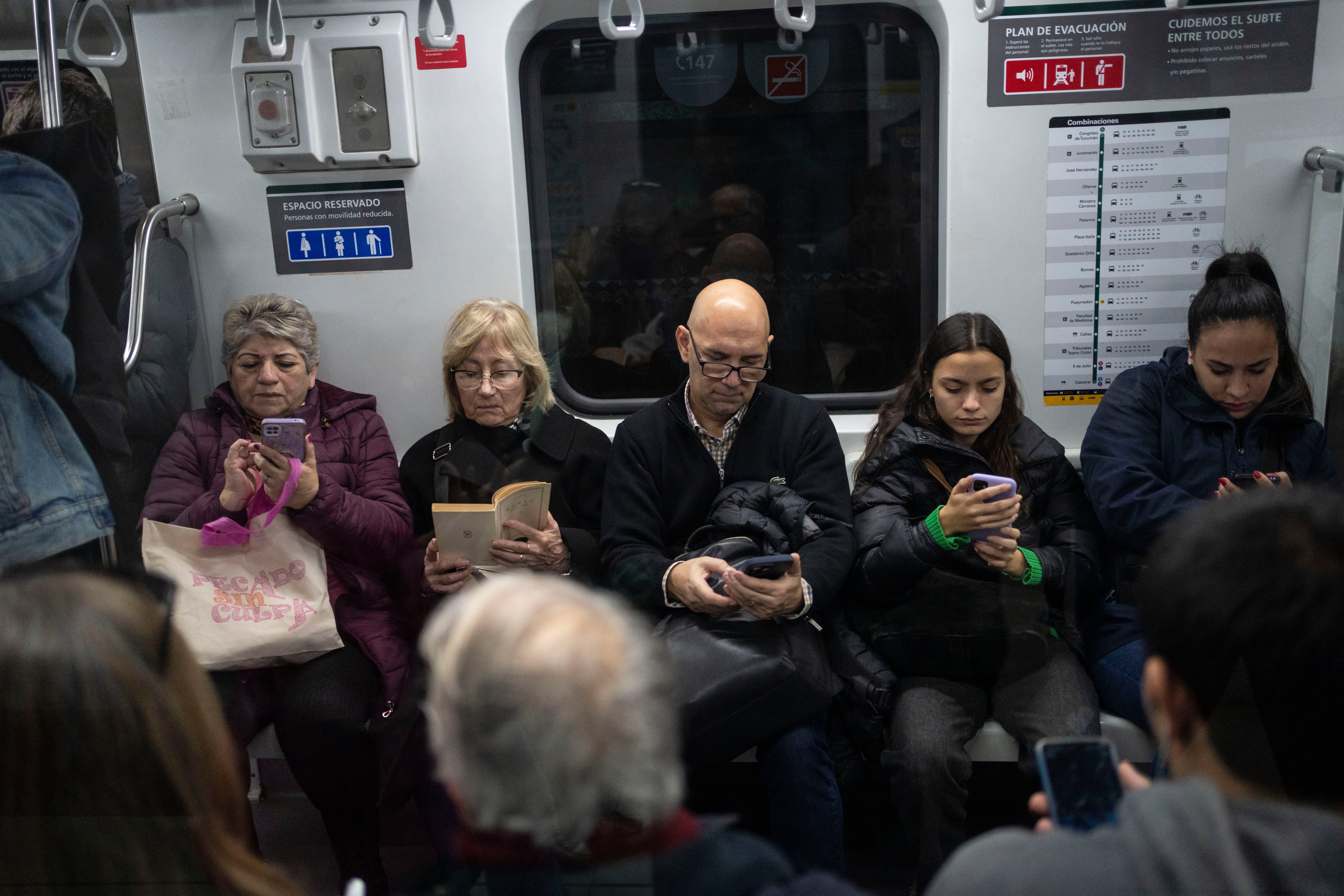 ARGENTINA-TARIFA METRO