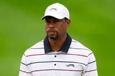 Woods no pasa el corte del Campeonato de la PGA luego de iniciar con 2 triples bogeys