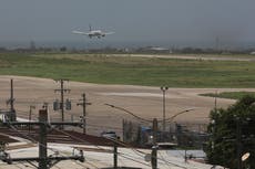 Reabre aeropuerto de Haití que fue cerrado por violencia pandillera