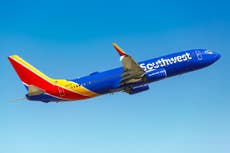Southwest Airlines despide a piloto por soltar el control del avión en una emergencia