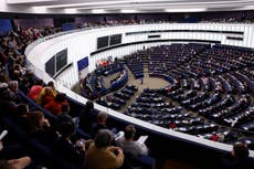 La policía registra el Parlamento Europeo en una pesquisa sobre interferencias rusas