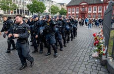 Policía alemán muere de heridas sufridas en ataque a puñaladas