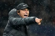 Antonio Conte dirigirá a Napoli, su 5to técnico en un año