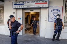 Francia se apresura para permitir que Nueva Caledonia vote en elecciones europeas tras disturbios