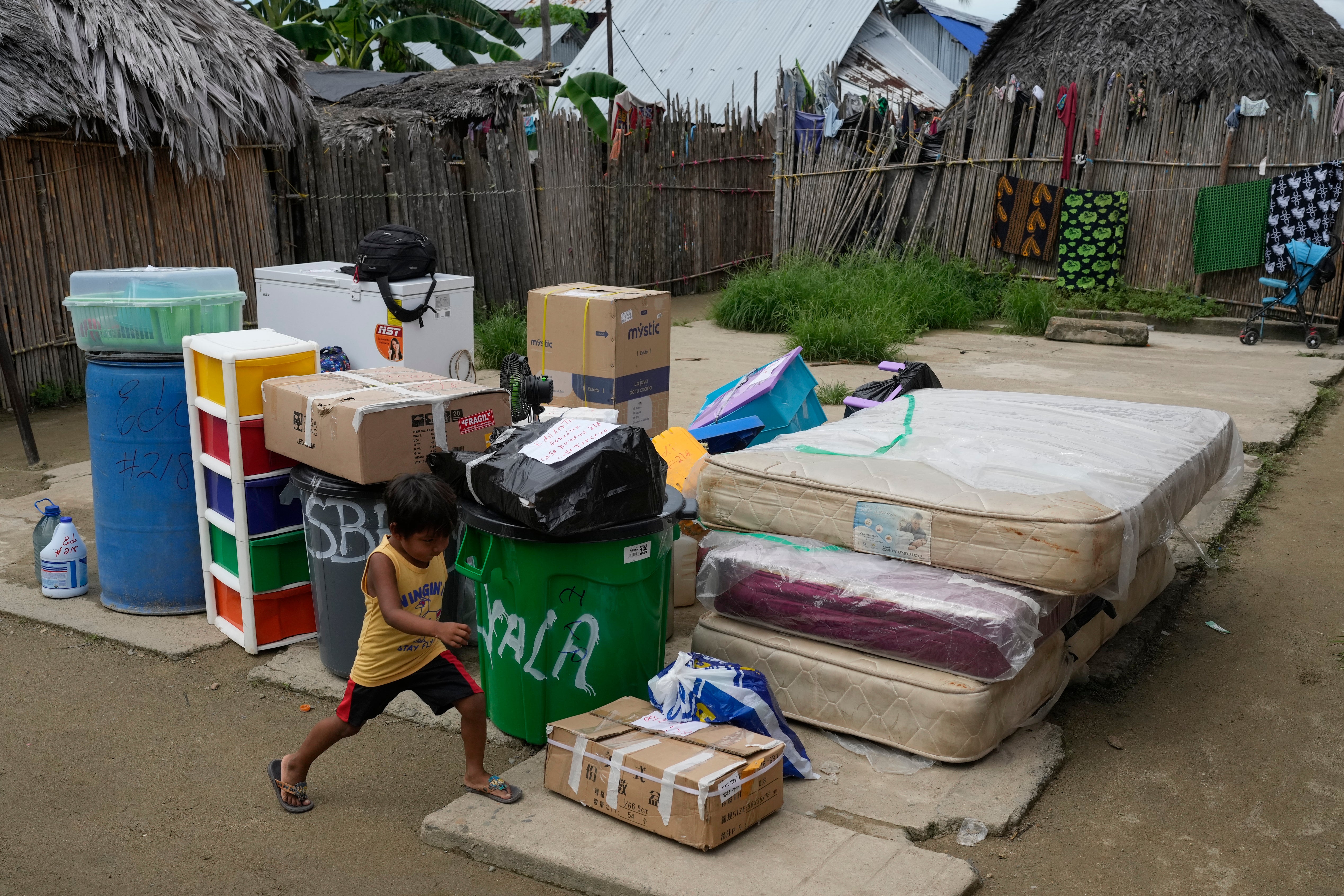 PANAMÁ-ISLA DESPLAZAMIENTO