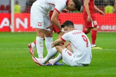 Delanteros de Polonia Lewandowski y Swiderski se lesionan en último ensayo previo a la Euro
