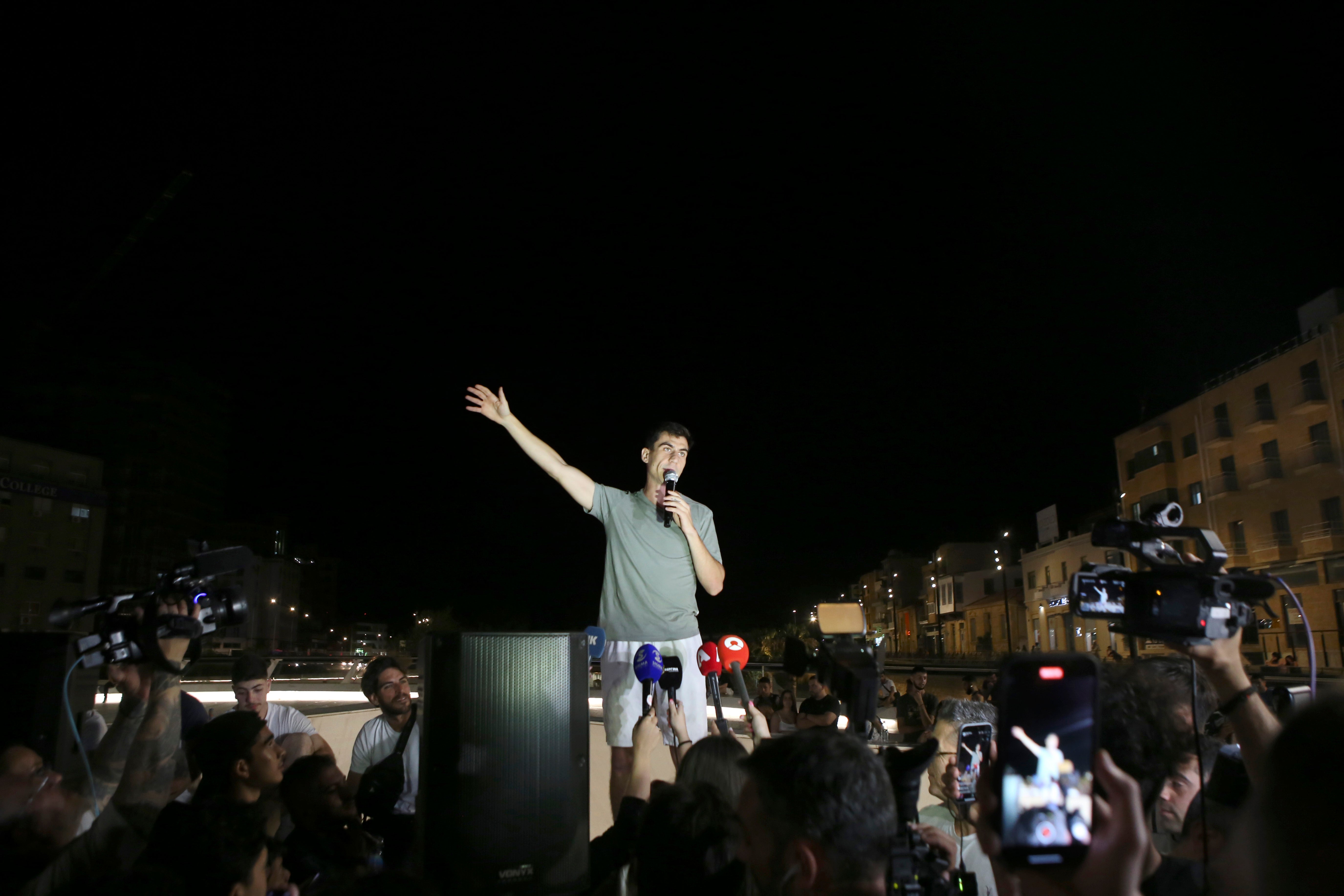 UE-ELECCIONES-CANDIDATOS INUSUALES