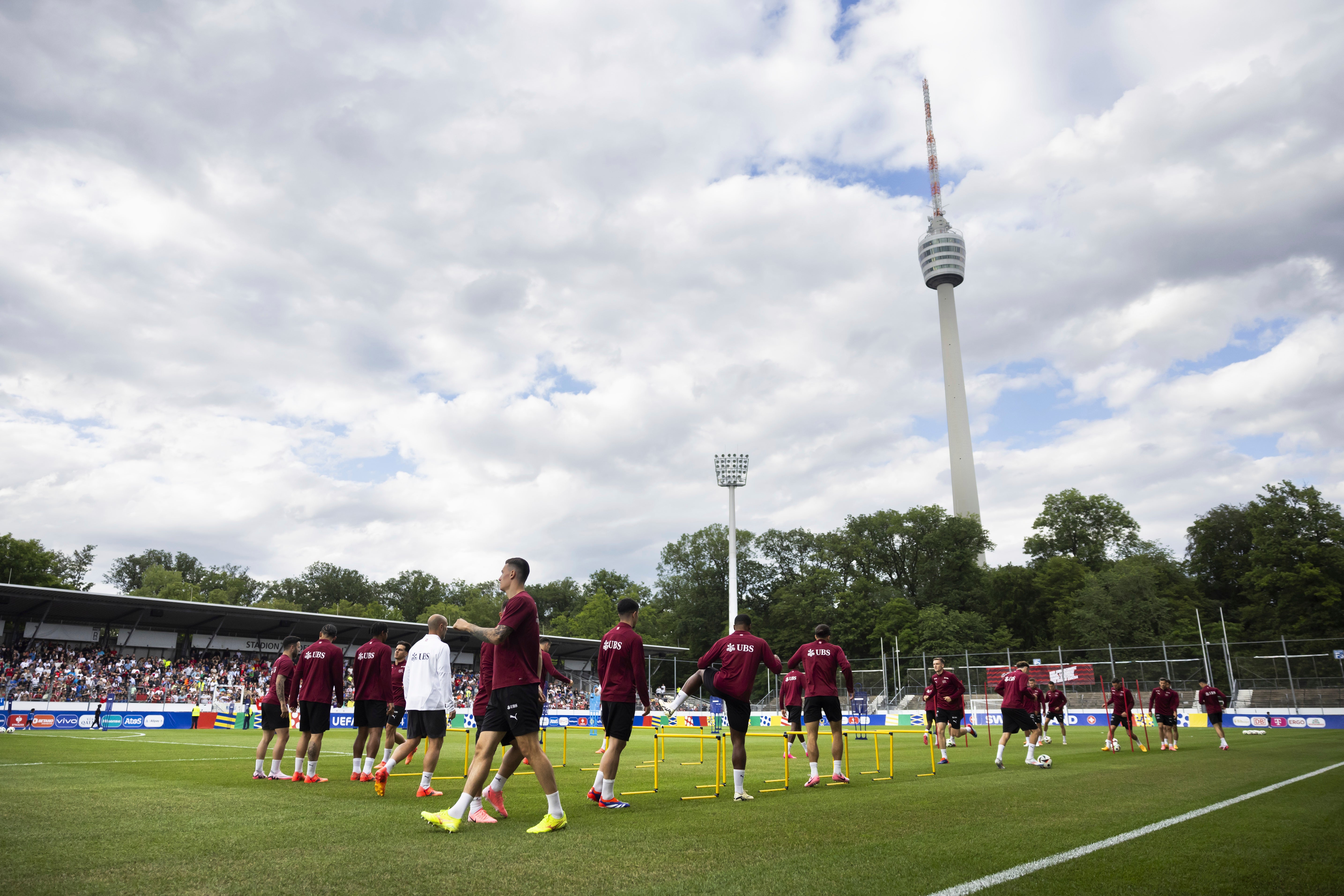 SUIZA-CAMPO DE ENTRENAMIENTO