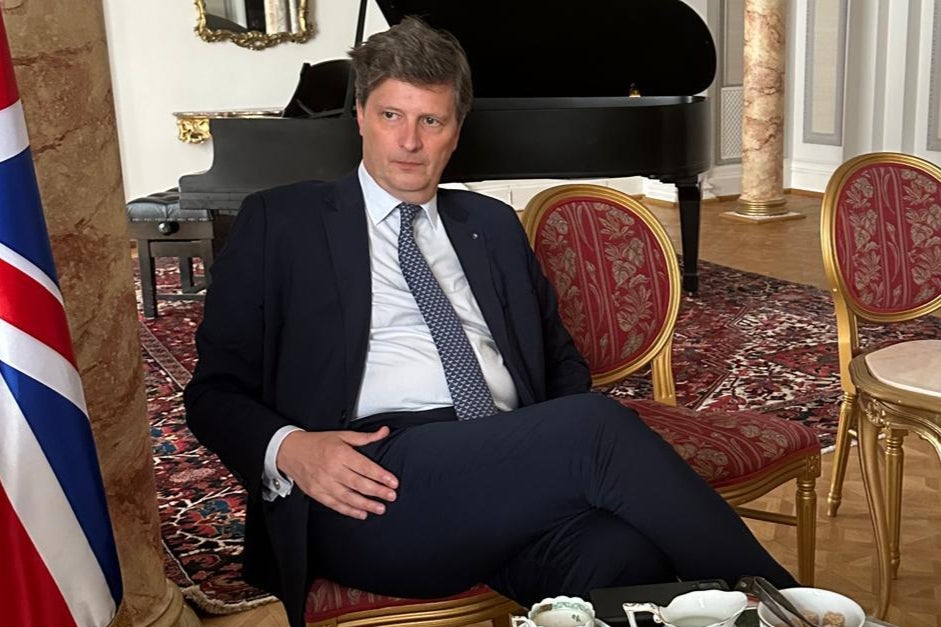 Eduard Habsburg fue embajador de Hungría ante el Vaticano