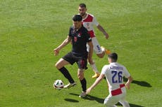 Albania confirma que la UEFA suspendió 2 partidos a Mirlind Daku por corear cánticos nacionalistas
