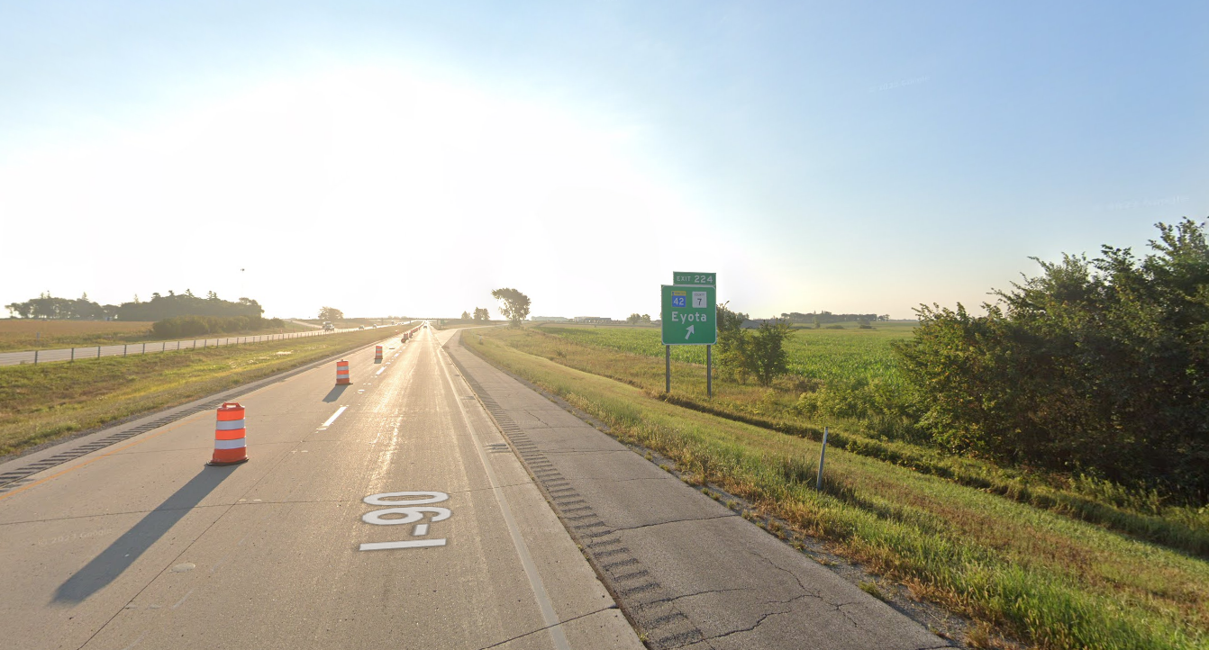 El accidente que involucró a un único vehículo se produjo en la Interestatal 90, en dirección este, cerca de la salida 42 en el condado de Olmsted, Minnesota