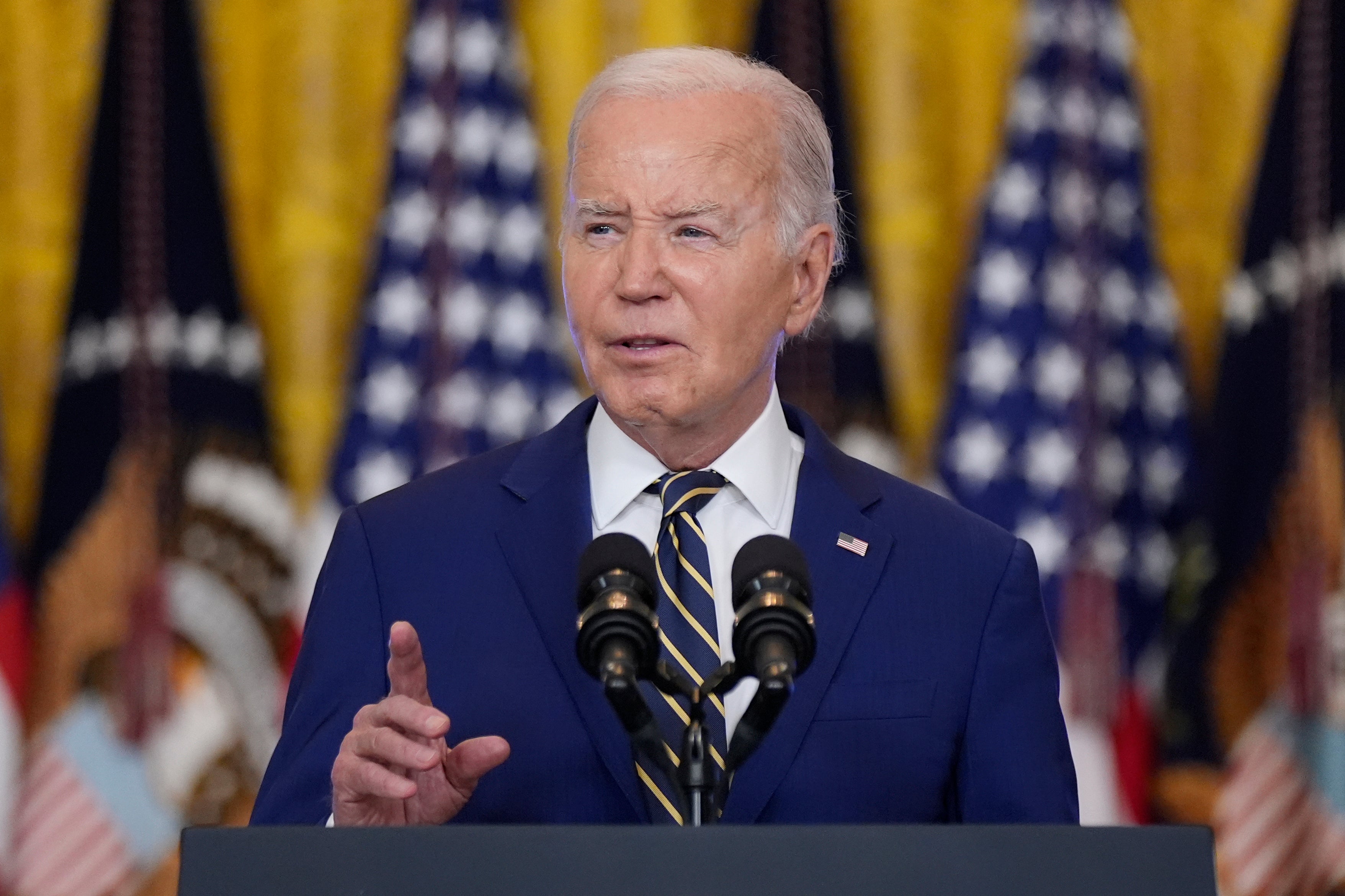 AMN-GEN BIDEN-INDULTOS LGBTQ