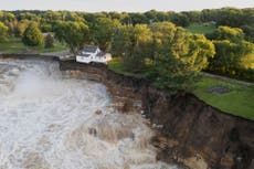 Río provoca derrumbe de casa en Minnesota, en medio de clima extremo en región centro-norte de EEUU