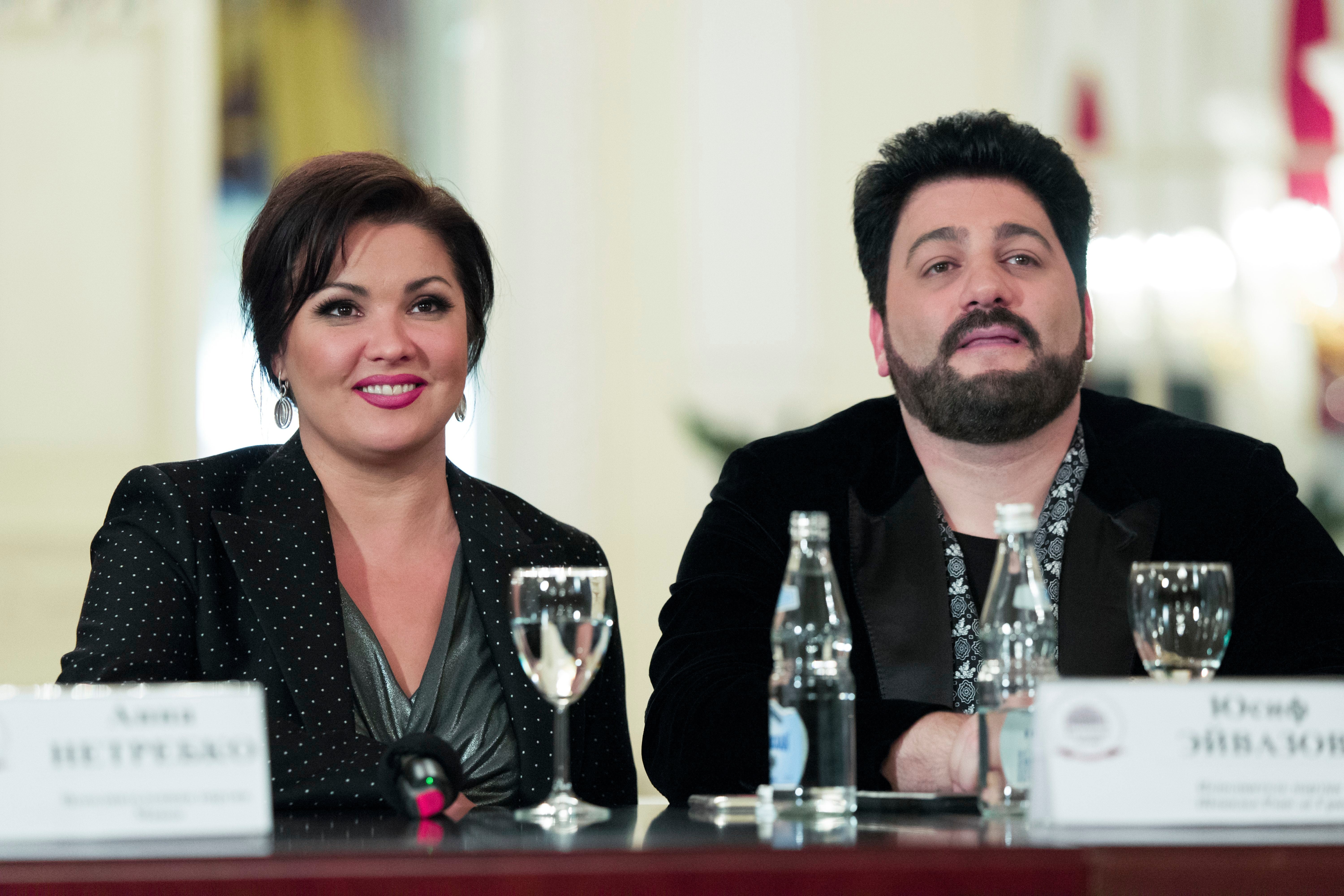 NETREBKO-EYVAZOV-SEPARACIÓN