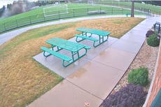 Socavón se traga parte de una cancha de fútbol construida sobre una mina en el sur de Illinois