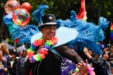 Marchas del orgullo LGBTQ festejan la diversidad en América Latina, pero exigen más derechos
