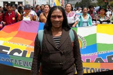 Ecuador: indígenas entregan proyecto a Asamblea que exige consulta sobre proyectos en su territorio