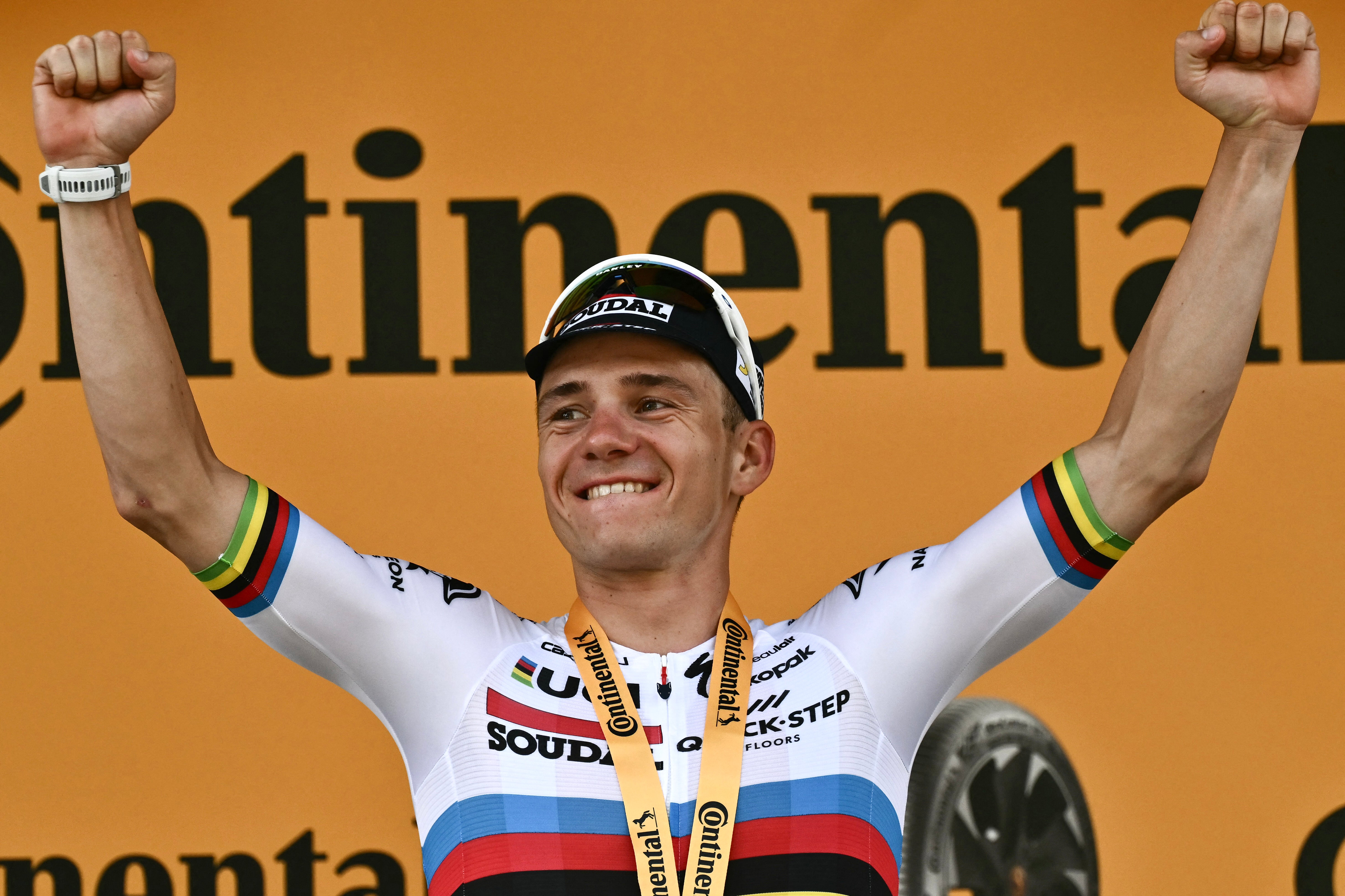 Remco Evenepoel fue el mejor ciclista joven en 2024