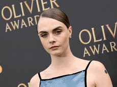 Cara Delevingne confiesa que se emborrachó por primera vez a los ocho años