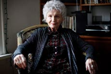 Hija de Alice Munro denuncia abusos sexuales por parte de su padrastro