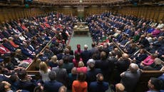 Cientos de legisladores británicos prestan juramento tras dramática elección