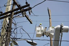 Jueza ordena mediación para destrabar el caso de la deuda de la compañía eléctrica de Puerto Rico