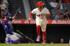 Neto y Moniak guían a Angelinos a victoria de 7-2 sobre Rangers