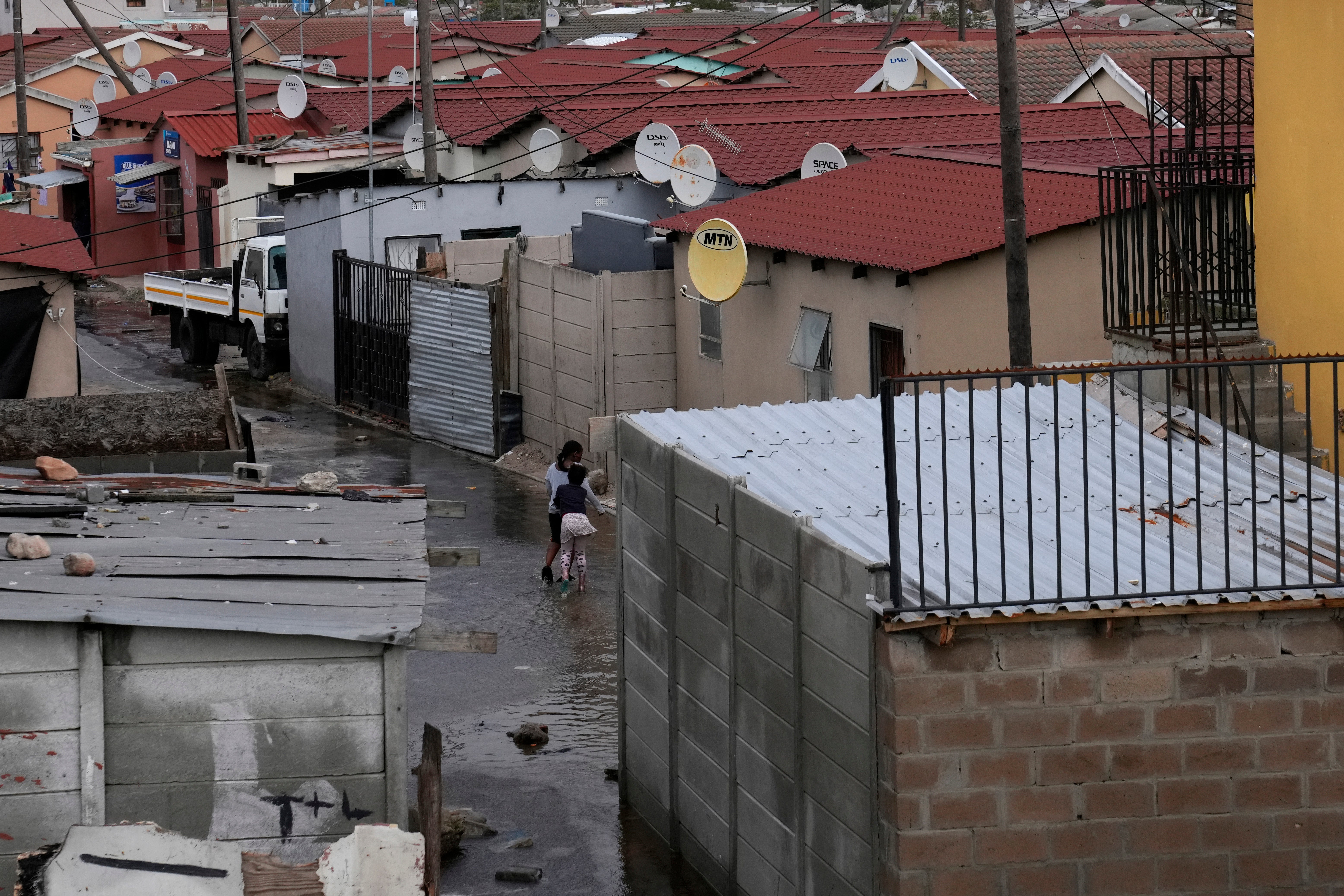 SUDÁFRICA-TORMENTAS