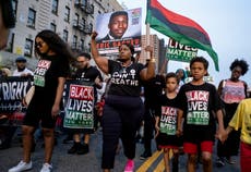 “No puedo respirar”: Recuerdan a Eric Garner en el 10mo aniversario de su muerte