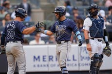 Rays se imponen 6-5 ante Yankees, con la ayuda de Palacios, Arozarena, Siri, y Caballero