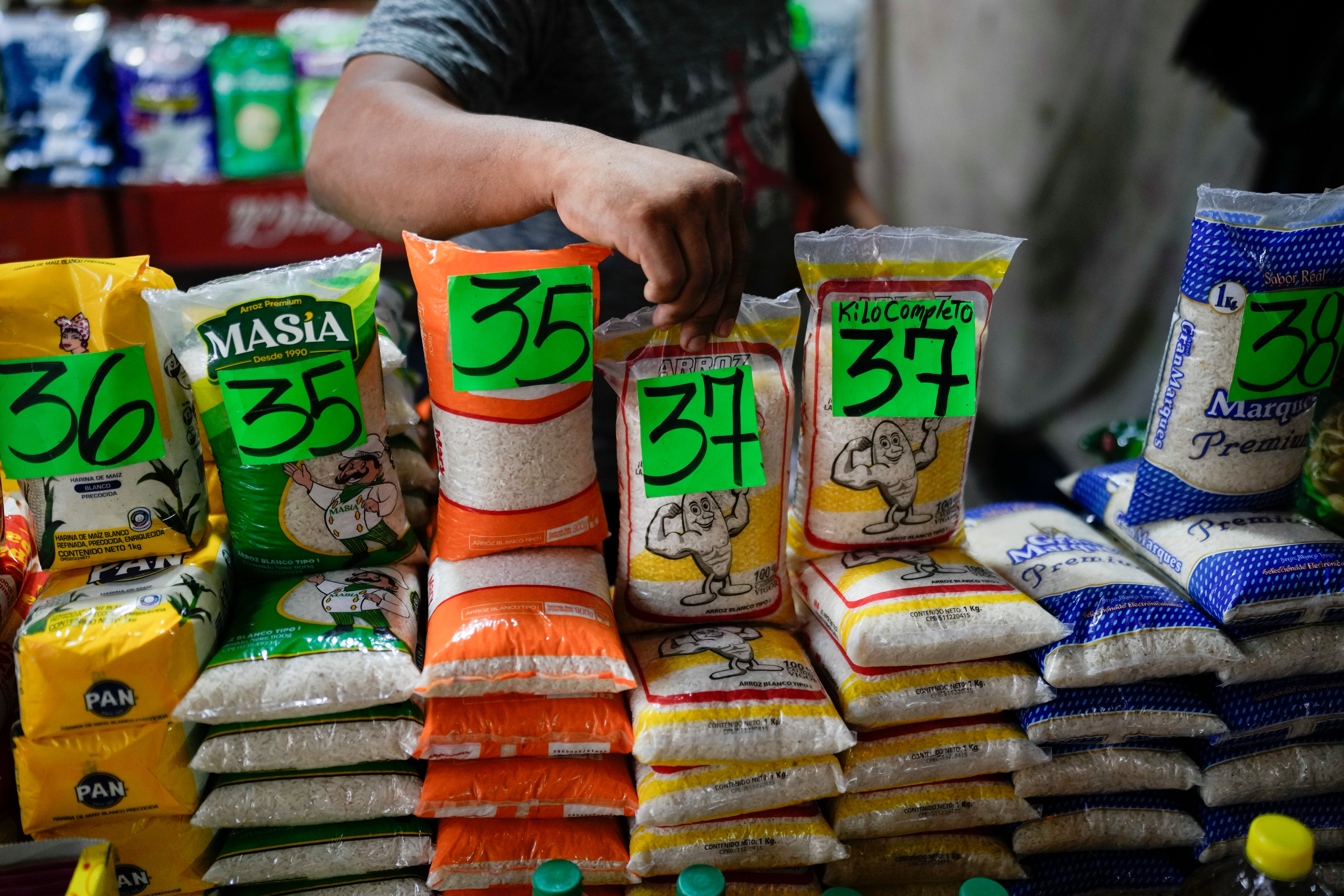 VENEZUELA-ELECCIONES-ECONOMÍA