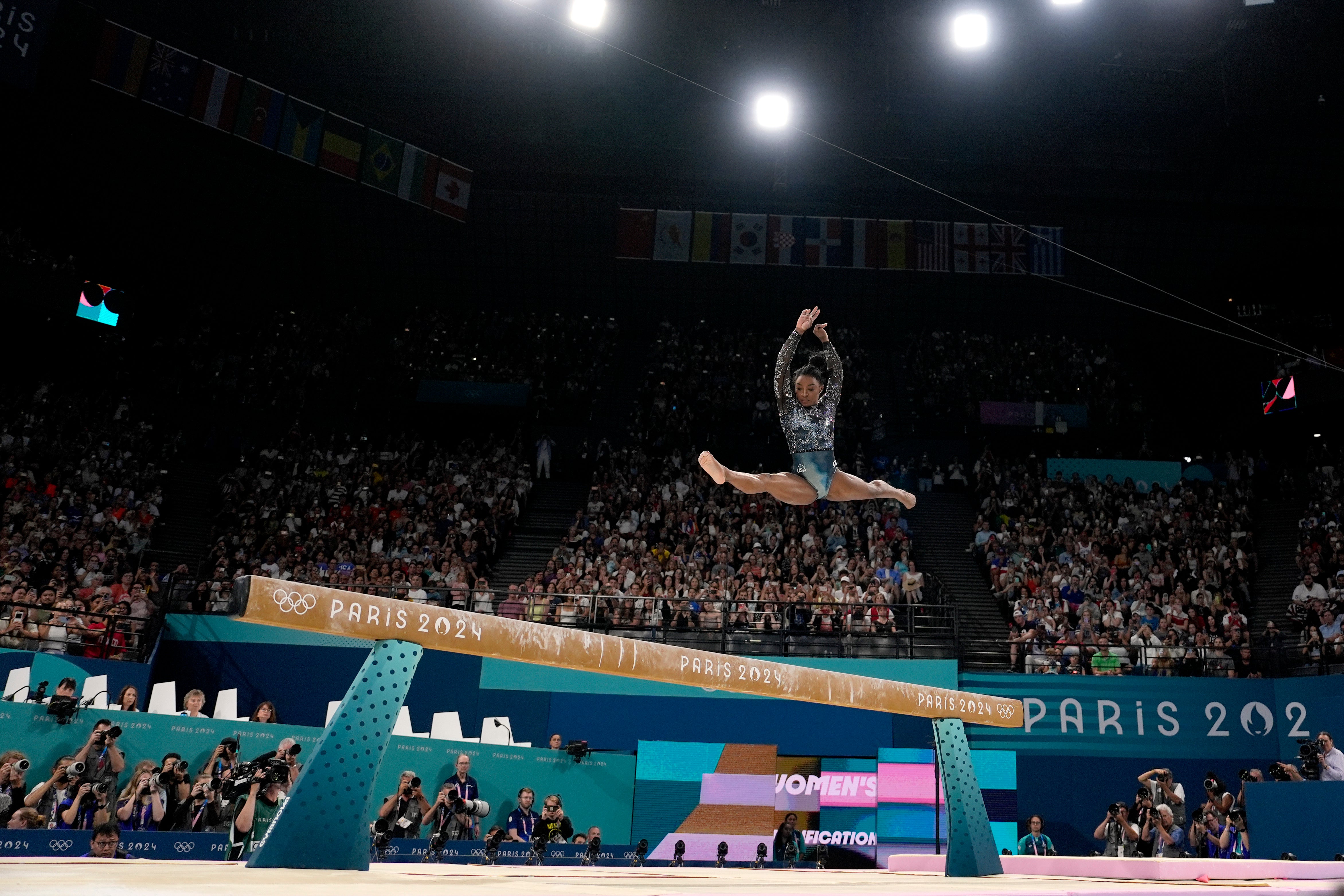 PARÍS SIMONE BILES