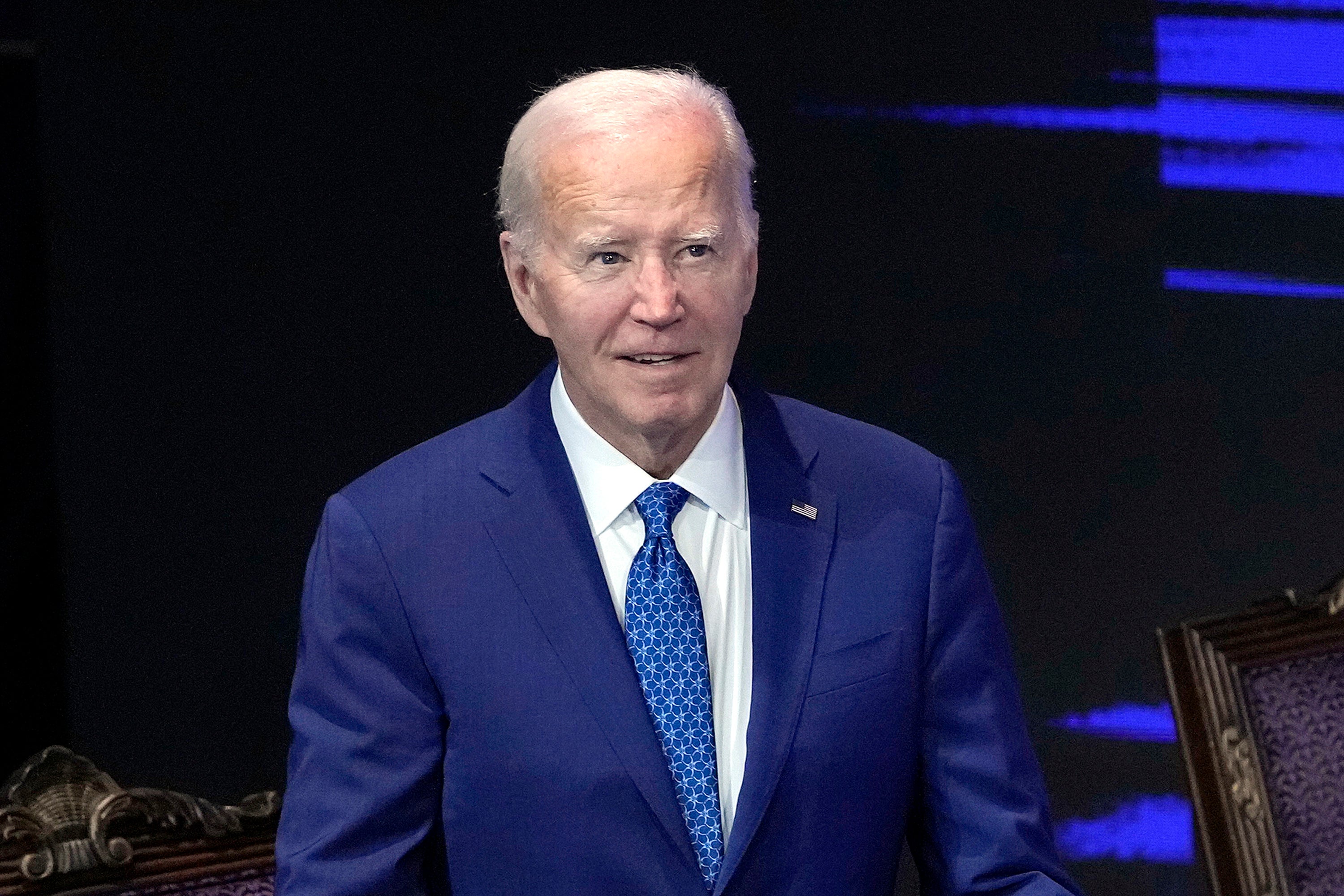 BIDEN