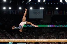 Simone Biles y EEUU se redimen con oro olímpico en la gimnasia