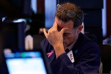 Wall Street se tambalea por temor a una desaceleración en EEUU