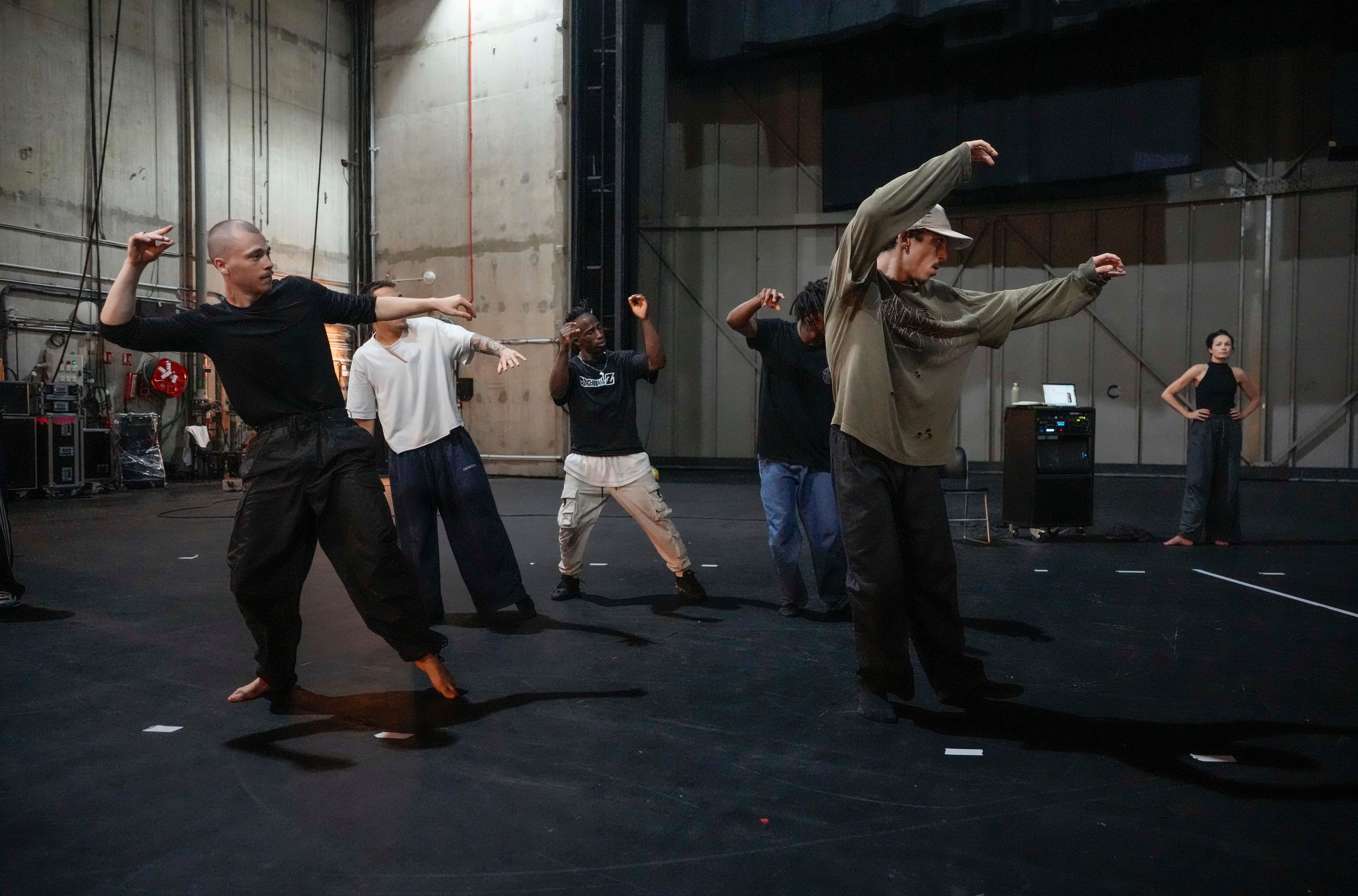 OLI-MOURAD MERZOUKI-BAILE HIP HOP